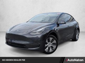 Used 2024 Tesla Model Y Long Range AWD/4WD video 1