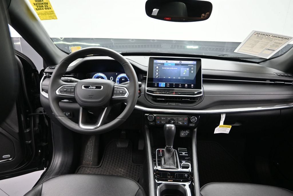 Used 2024 Jeep Compass Limited w/ High Altitude Package AWD/4WD image 20