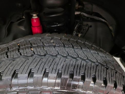 Used 2017 Ford F250 Lariat w/ Chrome Package image 88