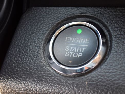 Used 2021 Ford F250 Lariat w/ Lariat Ultimate Package AWD/4WD image 12