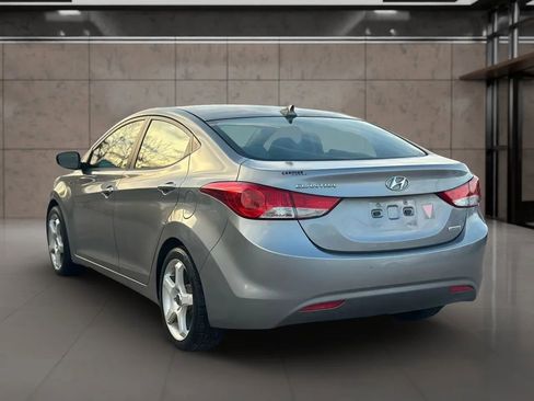 Used 2012 Hyundai Elantra Limited image 2