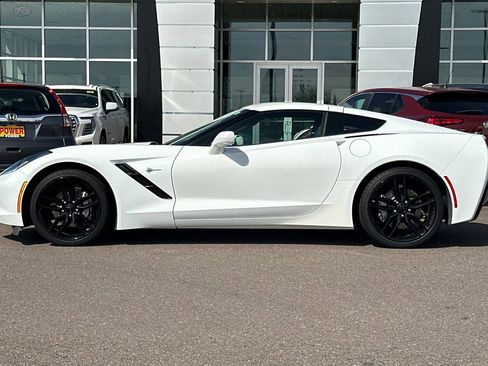 Used 2019 Chevrolet Corvette Stingray Coupe w/ 1LT RWD image 7