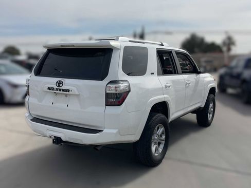 Used 2015 Toyota 4Runner SR5 image 8