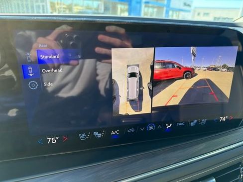 New 2026 Chevrolet Suburban Premier image 40