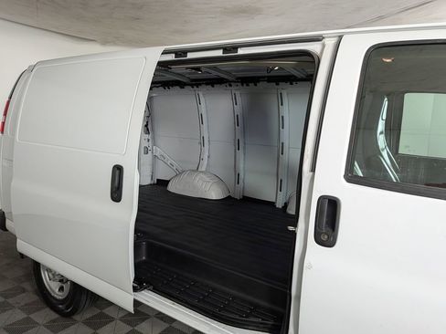 Used 2023 Chevrolet Express 2500 w/ Driver Convenience Package RWD image 17