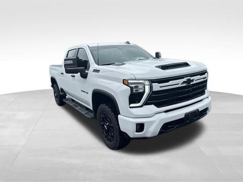 Used 2024 Chevrolet Silverado 2500 LT w/ Z71 Sport Edition AWD/4WD image 3