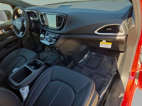 New 2026 Chrysler Pacifica Select w/ S Appearance Package FWD image 63