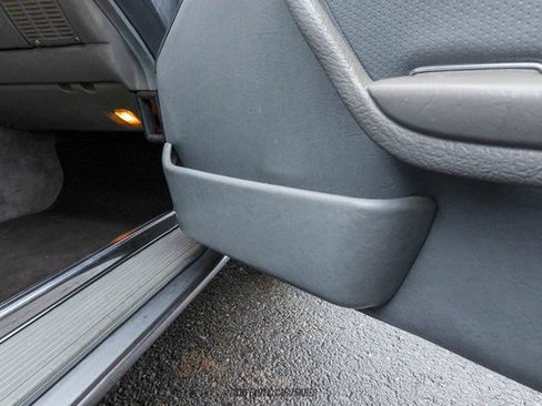 Used 1987 Mercedes-Benz 560 SL image 36