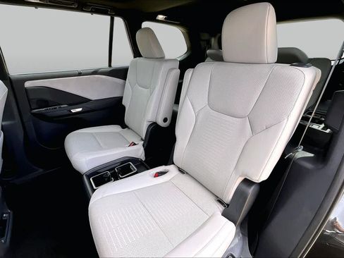 Certified 2026 Lexus TX 350 AWD w/ Technology Package image 21