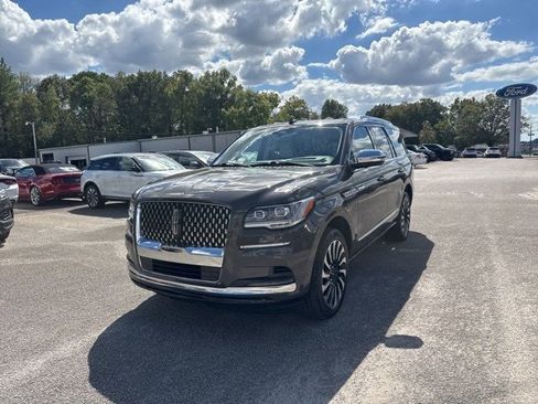 Used 2024 Lincoln Navigator Black Label image 6