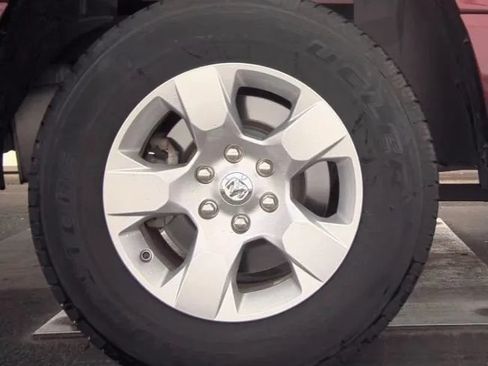 Used 2019 RAM 1500 Big Horn RWD image 12