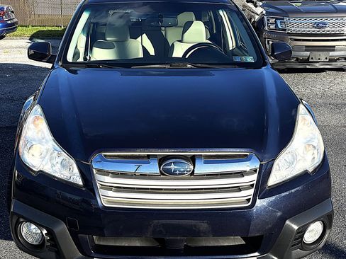 Used 2014 Subaru Outback 2.5i Limited image 2