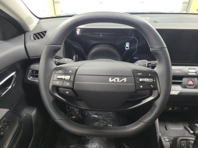 Used 2025 Kia K4 EX FWD image 20