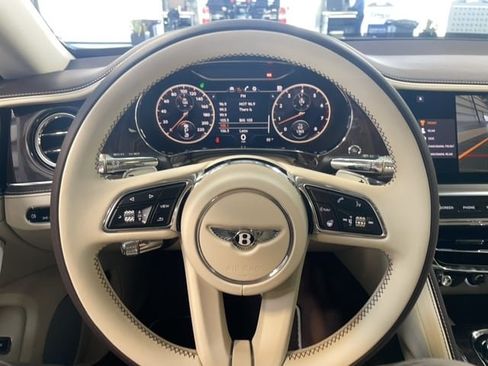 Used 2021 Bentley Flying Spur W12 image 9