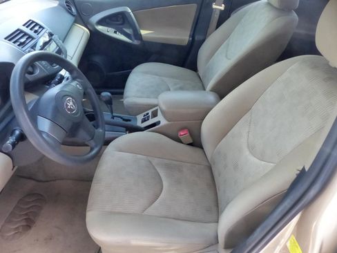 Used 2011 Toyota RAV4 2WD w/ Base L4 Extra Value Pkg image 18