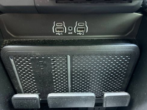 Used 2025 RAM 1500 Big Horn AWD/4WD image 31
