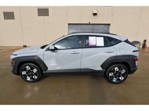 Certified 2025 Hyundai Kona SEL FWD image 6