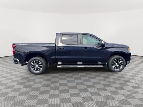 Used 2023 Chevrolet Silverado 1500 LT AWD/4WD image 4