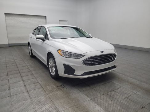Used 2020 Ford Fusion SE FWD image 13