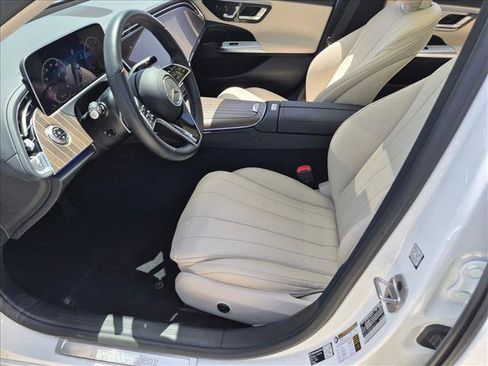 Used 2026 Mercedes-Benz E 350 4MATIC Sedan image 13