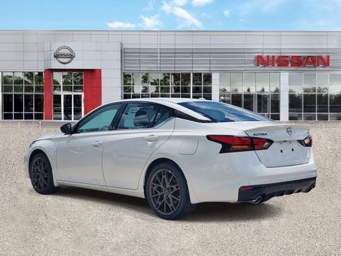 New 2025 Nissan Altima 2.5 SR w/ SR Premium Package image 2