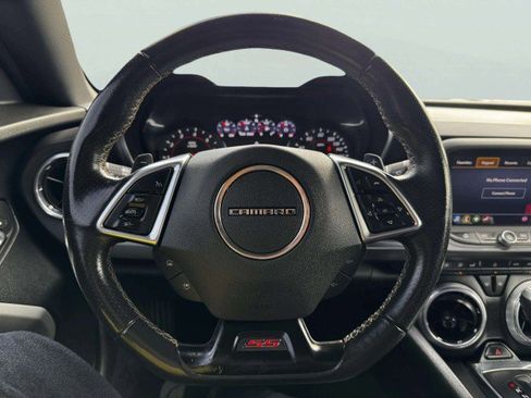 Used 2019 Chevrolet Camaro SS image 32