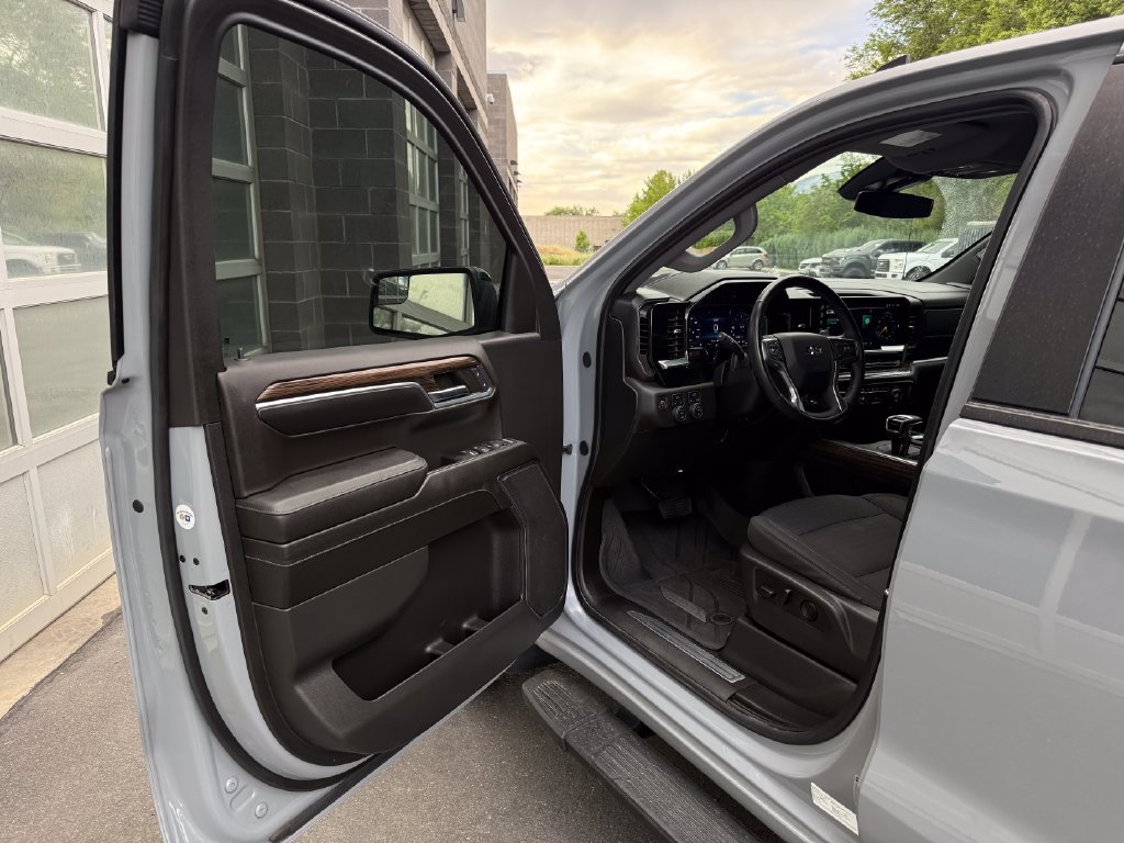 Used 2024 Chevrolet Silverado 1500 RST w/ Protection Package AWD/4WD image 19