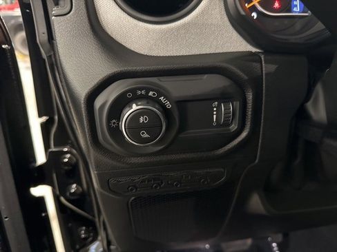 New 2026 Jeep Gladiator Sport image 16