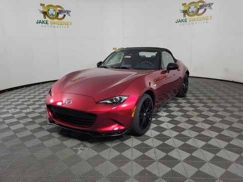 New 2026 MAZDA MX-5 Miata Club w/ Interior Package RWD image 4