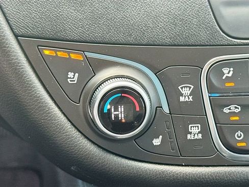 Used 2019 Chevrolet Malibu Premier w/ Sun and Wheel Package image 21