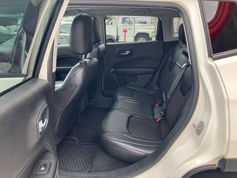 Used 2018 Jeep Compass Latitude w/ Popular Equipment Group AWD/4WD image 25