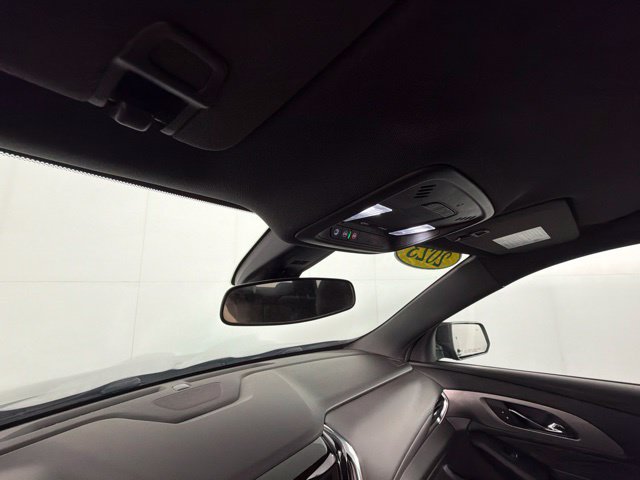 Used 2023 Chevrolet Traverse LT FWD image 18