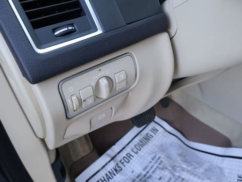 Used 2015 Volvo XC60 T5 Premier w/ Proximity Package image 27