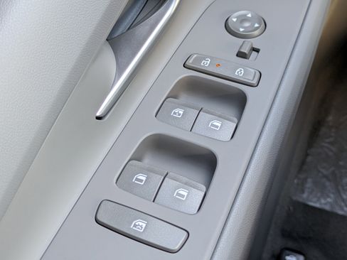 New 2026 Hyundai Elantra Blue image 25