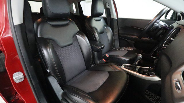 Used 2018 Jeep Compass Latitude w/ Popular Equipment Group AWD/4WD image 12