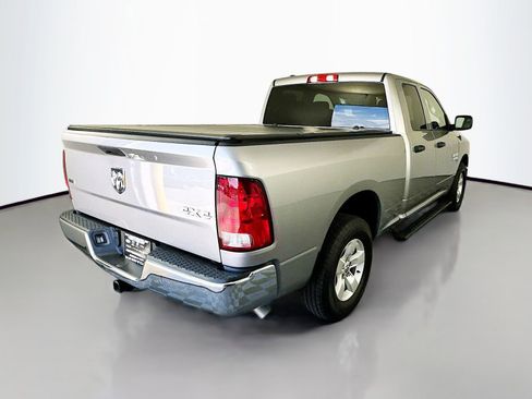 Used 2024 RAM 1500 Classic SLT AWD/4WD image 7