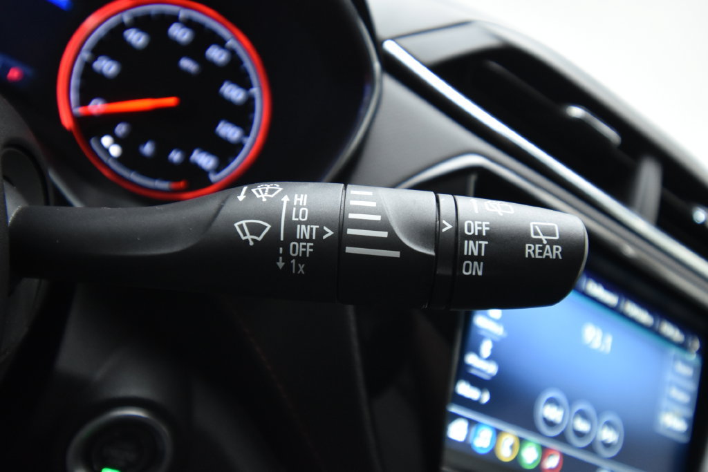 Used 2021 Chevrolet TrailBlazer RS w/ Technology Package FWD image 32