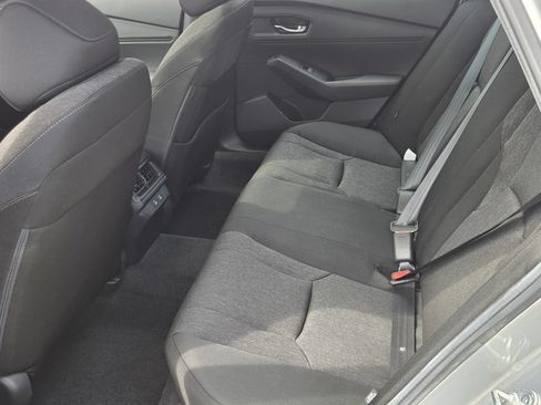Used 2025 Honda Accord SE image 11