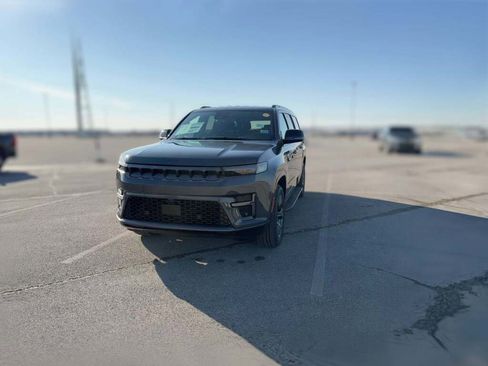 New 2026 Jeep Grand Wagoneer L Limited image 3