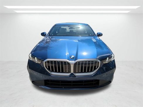 New 2025 BMW 530i image 8