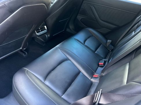 Used 2018 Tesla Model 3 Long Range image 10