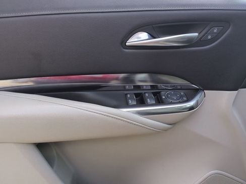 Used 2019 Cadillac XT4 Luxury image 11