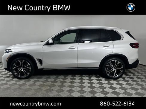 New 2026 BMW X5 xDrive40i w/ Climate Comfort Package image 4