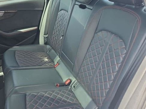 Used 2023 Audi S4 Premium Plus w/ Premium Plus Package AWD/4WD image 12