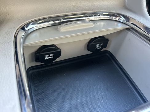 Certified 2019 Dodge Grand Caravan SXT image 26