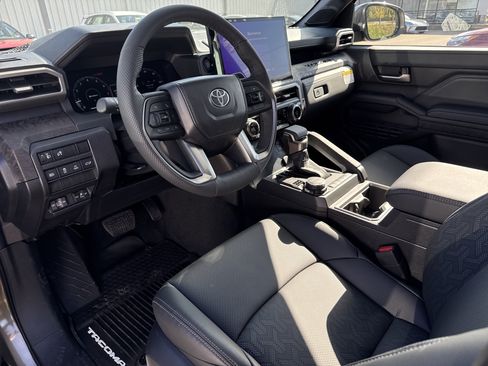 New 2025 Toyota Tacoma Limited AWD/4WD image 23