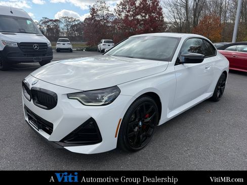 Used 2025 BMW M240i xDrive Coupe w/ Premium Package image 4