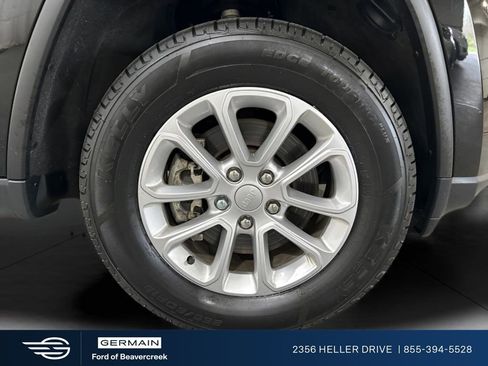 Used 2022 Jeep Grand Cherokee Laredo X AWD/4WD image 26