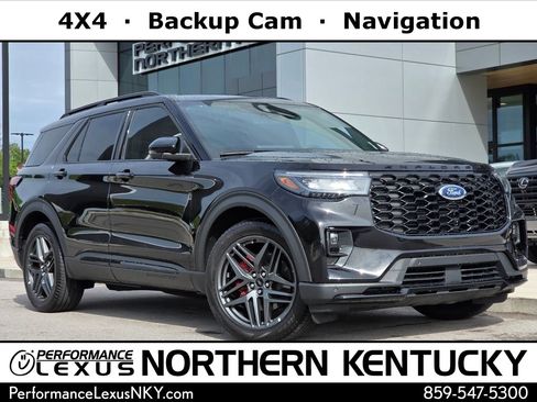 Used 2025 Ford Explorer ST AWD/4WD image 1