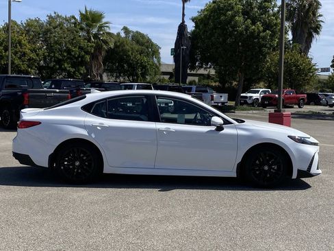 Used 2026 Toyota Camry SE FWD image 44